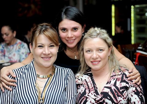 Adriana, Vero y Lizeth.