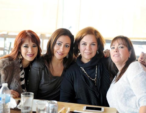Ana Isabel,Rosa Maria y Gaby.