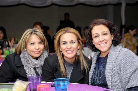 Annel, Adriana y Martha.