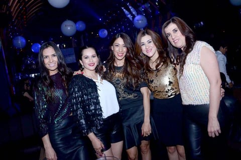 Claudia, Inglaterra, Kenia, Gina y Laura.
