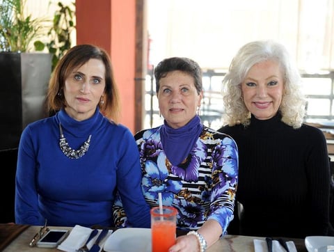 Graciela, Lucero y Josie.