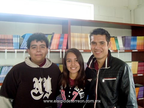 06022015 Saúl Soto, Denisse Vázquez e Isaac Valenzuela.