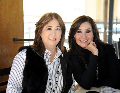 Martha y Monica.