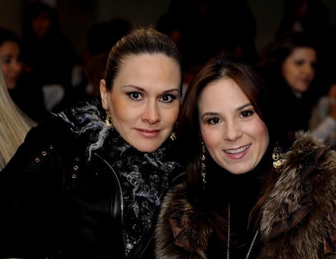 Pily y Valeria.