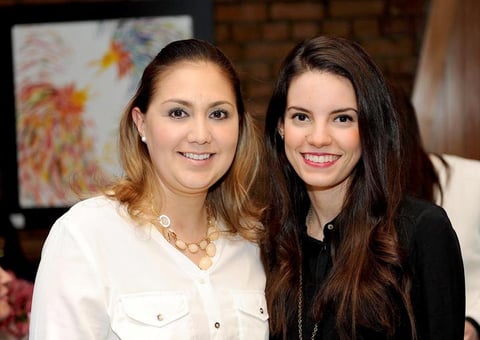 Sara y Lucia.