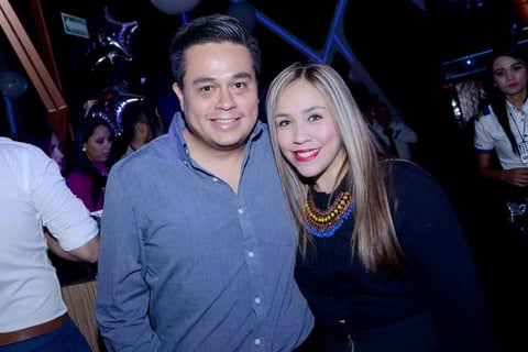 Víctor Téllez y Karla Márquez.