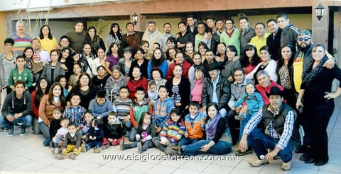 07022015 Familia Méndez en reciente reunión.