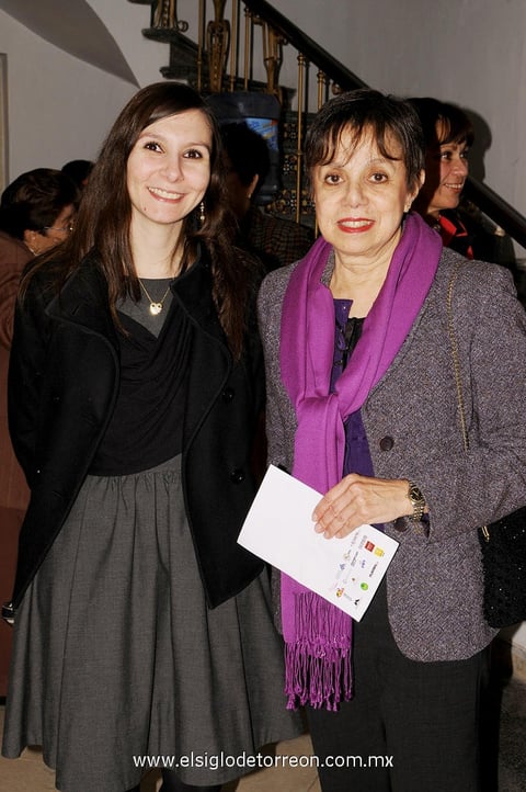 08022015 Julia Lanfort e Irma Gómez Soriano.