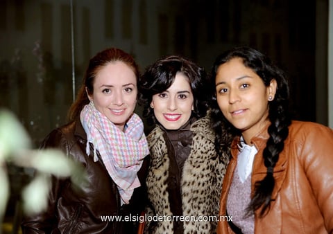 10022015 MUY GUAPAS.  Marichuy, Paulina y Denisse.