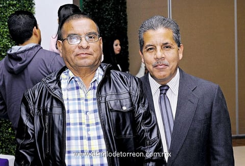 11022015 ASISTEN A CEREMONIA.  Cornelio y Gerardo.