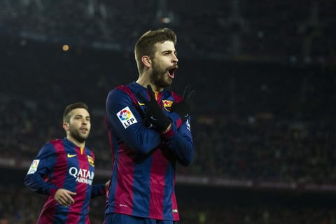 Gerard Piqué metió el tercero al cabecear un córner ejecutado por Messi a los 64.