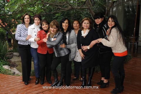 17022015 REUNIóN DE AMIGAS DEL GYM.  Rocío, Aurora, Verónica, Estela, Vicky, Azucena, Sonia, Rosy y Doris.