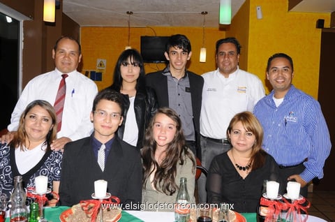 17022015 FESTEJO DE CUMPLEAñOS.  Aylé Azae Rivas Hernández celebró un año más de vida en compañía de su familia.