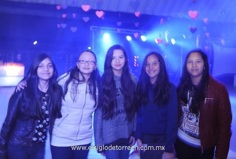 19022015 Karina, Sofía, Hanna, Sabrina y Michelle.
