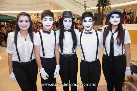 23022015 Ileana, Juan Carlos, Mila, Miguel y Karla.
