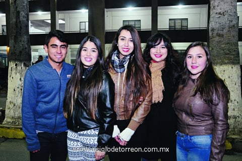22022015 MORELEANDO.  Mario, Alondra, Abigaíl, Valeria y Yazmín.