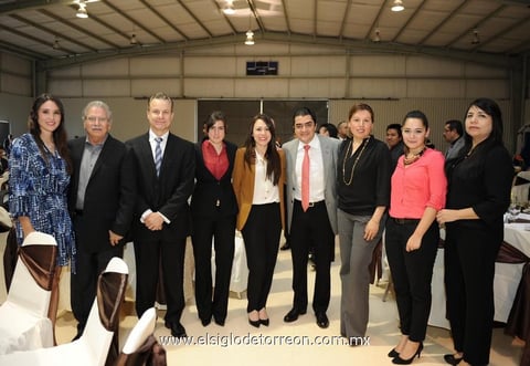 22022015 EN UNA PREMIACIóN.  Elda, Antonio, Javier, Amine, Claudia, Jorge, Luz, Carolina y Santiago.