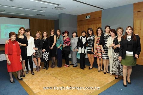 26022015 ANIVERSARIO.  Expresidentas del Club de Jardinería Alhelí reunidas por los 30 años de su fundación.