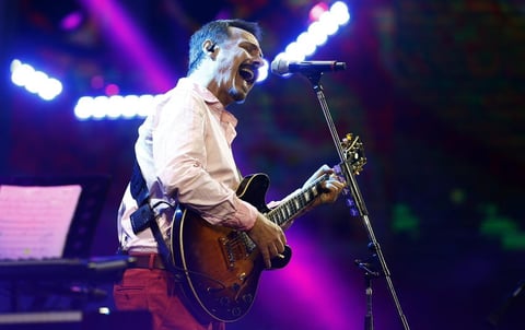 Pedro Aznar retornó con las canciones de su repertorio personal, entre ellas como Quebrado, Mientes, Tu amor y Rencor, entre otras.
