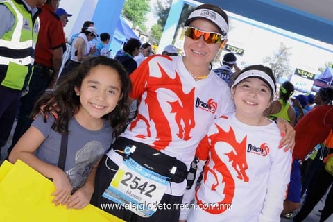 02032015 Marcela e Isabela Almarás y Marisa Morán.