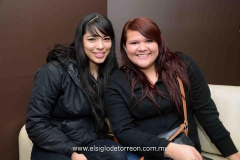 01032015 AMIGAS.  Ale y Daniela.