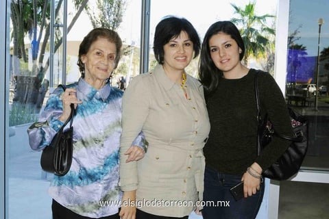 03032015 Paula, Diana y Diana Laura.