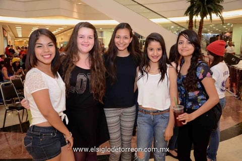 04032015 Angie, Dharma, Ana, Naomi y Mariana.