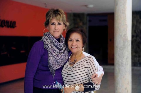 04032015 Katy Magdalena Valdés y Conchita Valdés.