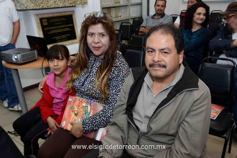 05032015 Mily Hernández, María Ventura Fraire y Juan Carmen Rentería.