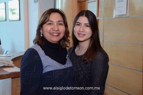 05032015 Sonia y Carolina.