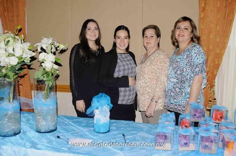 06032015 BABY SHOWER.  Karen Domínguez de De Anda fue festejada por su maternidad en conocido hotel de la ciudad. Las organizadoras del evento fueron, Silvia de De Anda, Patricia De Anda de González y Patricia de De Anda.