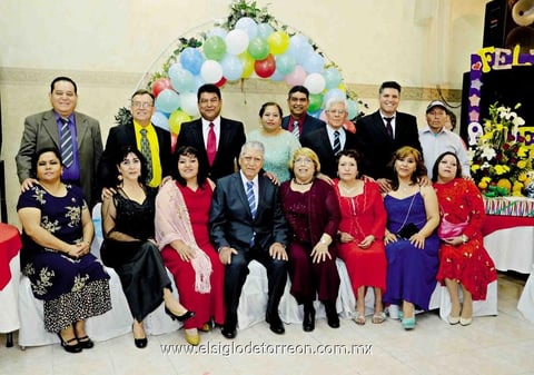 08032015 Acompañaron al festejado en esta bonita celebración las familias: Moctezuma Carrillo, Quintana Carrillo, Carrillo Gudiño, Carrillo Hernández, Reyes Carrillo, Sotelo Carrillo, Carrillo Ortiz, Muñoz Carrillo y Carrillo Campos.