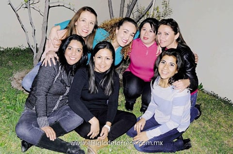 08032015 REUNIóN DE EXALUMNAS . Grato encuentro disfrutaron las excompañeras del Instituto Femenil María Cristina. Ellas son: Érika Madrid, Érika Contreras, Carolina Ocaña, Mayela Quintero, Liliana Alvarado, Cynthia Igualate y Claudia Duarte.