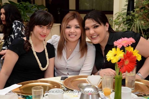 10032015 Andrea, Diana y Adriana.