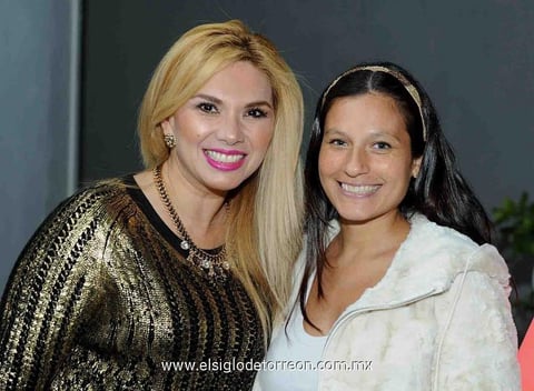 10032015 EN FIESTA DE CUMPLEAñOS.  Érika y Karime.