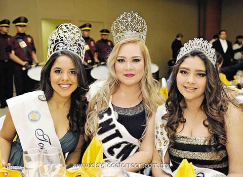 11032015 MUY LINDAS.  Ana Karen, Ana y Renata.