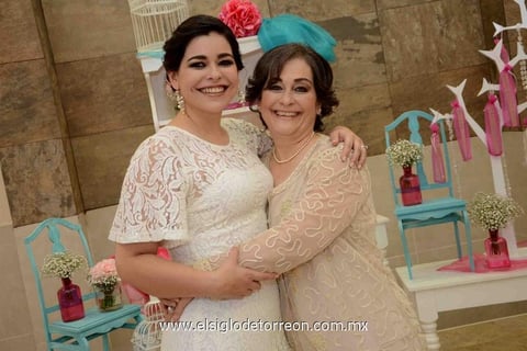 04032015 ADIóS A LA SOLTERíA.  Laura Mariana y Cecilia.