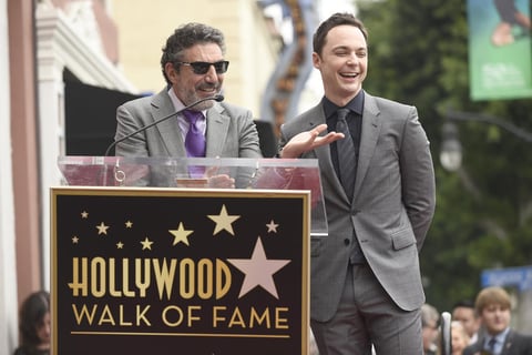 Chuck Lorre, creador de The Big Bang Theory ofreció unas palabras al actor.