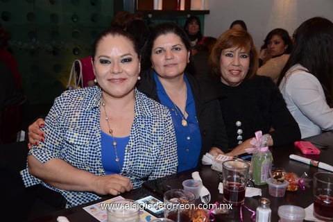 12032015 Francis, Graciela y Lorena.