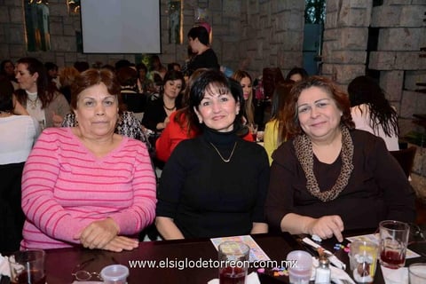 12032015 María de la Luz, María Rosa y María Elena.
