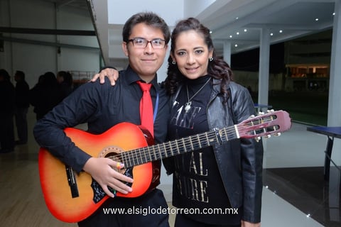 14032015 Iván y Mónica.