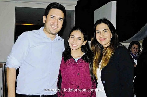 16032015 Xavier, Alexandra y Alexandra.