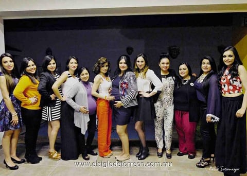 15032015 FIESTA DE CANASTILLA.  Violeta Galindo en el baby shower que le organizaron Gaby Aldape, Tania Diez, Nancy Manjarrez, Natalia Ríos, Ruby Galindo, Marcela Palomo y Érika Lira.