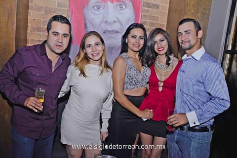 15032015 EN UN CUMPLE.  Alfredo, Sandra, Ely, Yolanda y Alonso.
