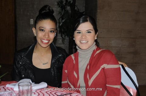 19032015 Katia Loera y Yazmín Dimas.