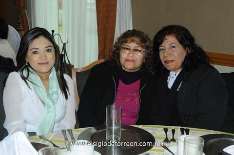 19032015 Alejandra Aguilera, Pilar Ríos y Martha Castañeda.