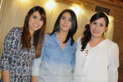 19032015 Andrea, Cynthia y Pamela.