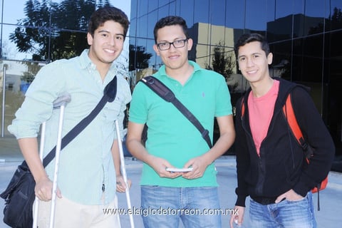 18032015 COMPAñEROS.  Eduardo, Luis y Emmanuel.