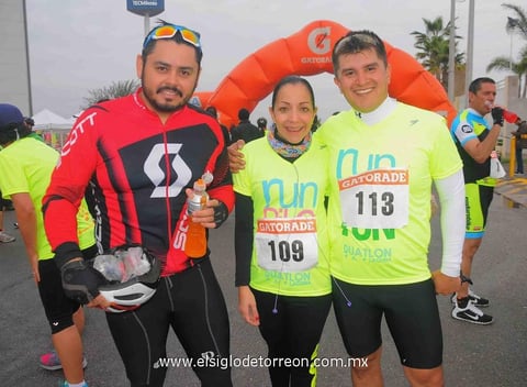 18032015 Alejandro Pérez, Mirna Ramírez y Marco Avilés.
