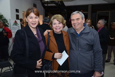19032015 Alejandra Sotelo, Rosy Hernández y Roberto García.